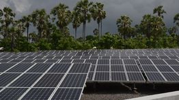 AS Tiba-tiba Patok Tarif Impor 104 Persen untuk Panel Surya Asal Indonesia