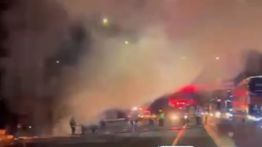 VIDEO: Detik-detik Mencekam Bus Terbakar di KM 47 Tol Karawang Barat