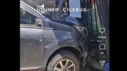 Mobil Tabrak Gerobak, Motor dan Rumah di Pondok Aren