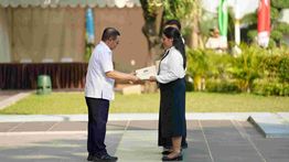 Pramono Serahkan SK 3.419 CPNS Pemprov DKI