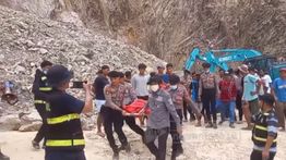 Tambang Longsor di Gunung Kuda Cirebon, 5 Orang Tewas dan 20 Masih Tertimbun