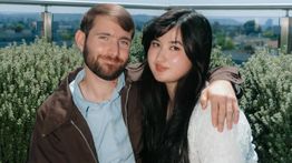 Terungkap Profesi Asher Novkov-Bloom Suami Stephanie Poetri