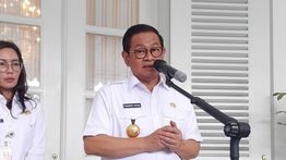 Pramono Sholat Idul Adha di Jakarta dan Langsung Mudik ke Blitar