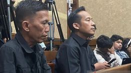 Politikus PDIP Hadiri Sidang Hasto, Termasuk Denny Cagur 
