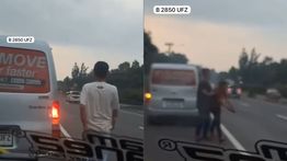 Aksi Koboi Jalanan di Tol Cipularang, Sopir Ekspedisi Paket Todongkan Pistol ke Pengendara Lain