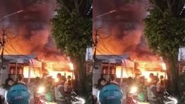 Kebakaran Hantam Bengkel Mobil di Bogor