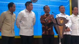 Bahlil Beberkan Alasan Pemerintah Cabut 4 IUP di Raja Ampat