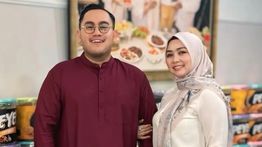 King Nassar Kepincut Kakak Ipar Syahrini