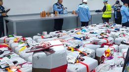 Air Zamzam Dilarang Masuk Pesawat, Petugas Siap Bongkar Koper Jamaah