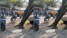 VIDEO: Pemotor Dihantam JakLingko Sampai Kritis di Kapuk