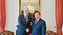 Transit di Praha, Prabowo Terima Kunjungan PM Ceko Petr Fiala