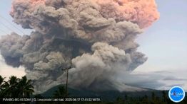 BNPB Pastikan Tak Ada Korban Jiwa dalam Erupsi Lewotobi, Jalur Vital Sempat Tertutup Kerikil