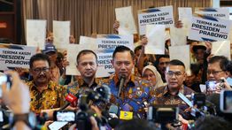 Terima SHM Usai 24 Tahun, Transmigran Lokal Sukabumi: Terima Kasih Presiden Prabowo
