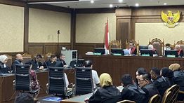 Ibunda Ronald Tannur Dijatuhi Hukuman 3 Tahun Penjara dalam Kasus Suap Hakim