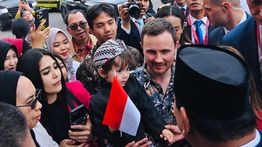 Hangat dan Meriah, Presiden Prabowo Disambut Diaspora Indonesia di St. Petersburg