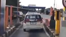Calya Terobos Gerbang Tol Cisalak dan Cimanggis Tanpa Bayar, Polisi Buru