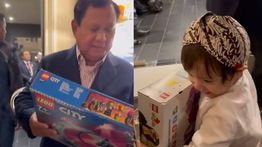 Prabowo Tepati Janji, Kasih Lego ke Anak-anak Indonesia di Rusia