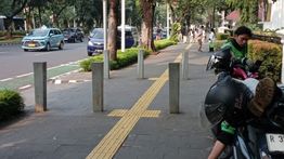 Trotoar di Jakarta, Pramono: Belum Sempurna dan Belum Tersambung dengan Baik