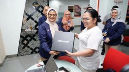 Telkom Tinjau Infrastruktur Digital dan Sambangi Pelanggan di Surabaya
