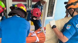 Lansia Ditemukan Meninggal Dunia di Depok, Damkar Turun Tangan