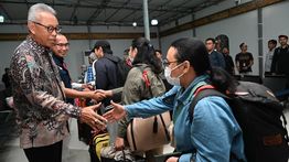 Kemlu Sebut Ada 68 WNI dari Iran Masih di KBRI, Tunggu Jadwal Pemulangan