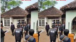VIDEO: Rekonstruksi Kasus Pembunuhan Wanita Tanpa Busana Jadi Tontonan Warga