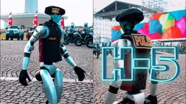Kenalkan, Ini Dua Robot Canggih Milik Polri 