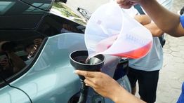Mulai Hari Ini, Malaysia Turunkan Harga BBM RON95 Jadi Rp7.849 per Liter