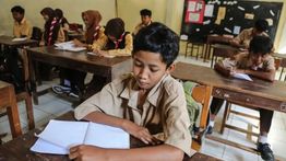 Wamendikdasmen Jelaskan Aturan: Uang Sekolah Masih Berlaku di Sekolah Swasta