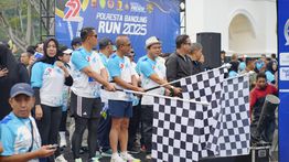 Kapolda Jabar Membuka Polresta Bandung Run dalam rangka HUT Bhyangkara ke 79