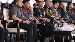 Seskab Letkol Teddy Diundang Kapolri Cek Persiapan HUT Bhayangkara