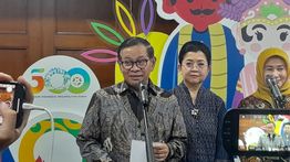 Respons Pramono Soal Sewa Lapangan Padel Kena Pajak 10 Persen