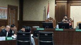 Jaksa: iPad dan Laptop Milik Tom Lembong Layak Dimusnahkan