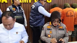 Admin dan 2 Anggota Grup Facebook Gay Lampung Ditangkap Polisi
