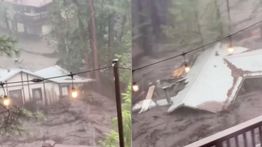 Mengerikan! Banjir Bandang di New Mexico Bikin Rumah Sampai Hanyut