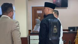 Ahmad Dhani dan Mulan Jameela Sambangi KPAI, Kenapa?