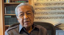 Mahathir Mohamad Alami Patah Tulang Pinggul Kanan Usai Jatuh di Kediamannya