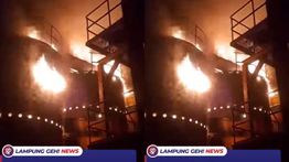 Kebakaran Melanda Gudang Aman Jaya Bandar Lampung