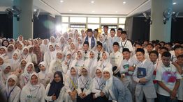 Hari Pertama Sekolah, Menag Cerita Semua Anaknya Lulusan Madrasah