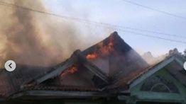 Potret Kakak Beradik Terjebak dalam Rumah Saat Terjadi Kebakaran