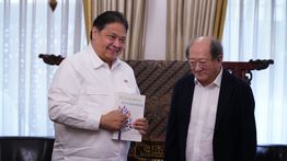 Tingkatkan Kerja Sama di Bidang Energi Hijau dan Transisi Energi, Menko Airlangga Dorong Pengembangan Portofolio Investasi Temasek Holdings di Indonesia