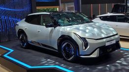 Kia Luncurkan Sedan Listrik EV4 di GIIAS 2025, Tawarkan Jarak Tempuh hingga 633 Km