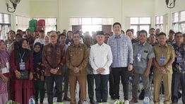BGN dan DPR RI Gelar Sosialisasi Program Makan Bergizi Gratis Hadir di Desa Petapahan Riau