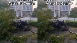 Mobil Hantam Pohon Sampai Terguling di Depan Astra Biz Center Pagedangan