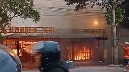 Rumah Makan Terkenal di Binjai Kebakaran Hebat, Terdengar Ledakan