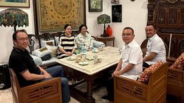 Usai Umumkan Amnesti untuk Hasto, Dasco Posting Foto Bareng Megawati