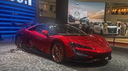 Toyota Pertahankan Posisi Puncak Penjualan Mobil di Indonesia pada Juli 2025