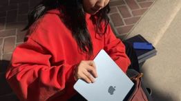 Apple Bakal Rilis MacBook Entry-Level