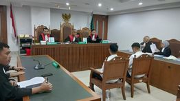 OC Kaligis Heran, Ada Orang jadi Terdakwa Gegara Pasang Patok di Rumah Sendiri