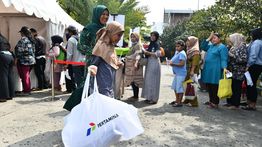 Pertamina Warnai Hari Pramuka 2025 Lewat SESAMA: Seribu Seragam Sekolah Bersama Pertamina